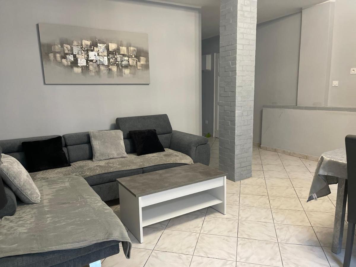 Hyper Centre Apartment